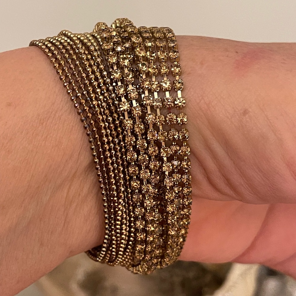 Cache Gold Mesh Bracelet - Picture 6 of 15